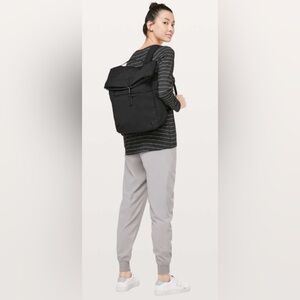 Lululemon Athletica Cross Paths Rucksack- Black - 14L
